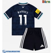 Fotballdrakt Barn Newcastle United Harvey Barnes #11 Bortedraktsett 2026-27 Kortermet (+ Korte bukser)